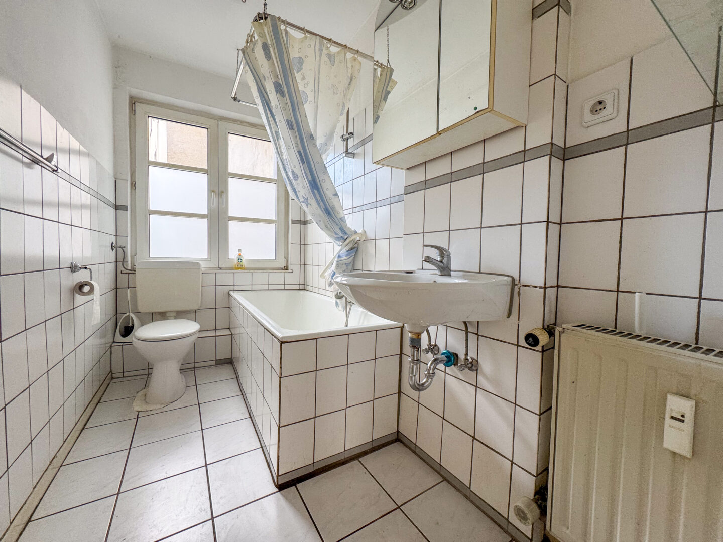 Wohnung 1. OG Badezimmer