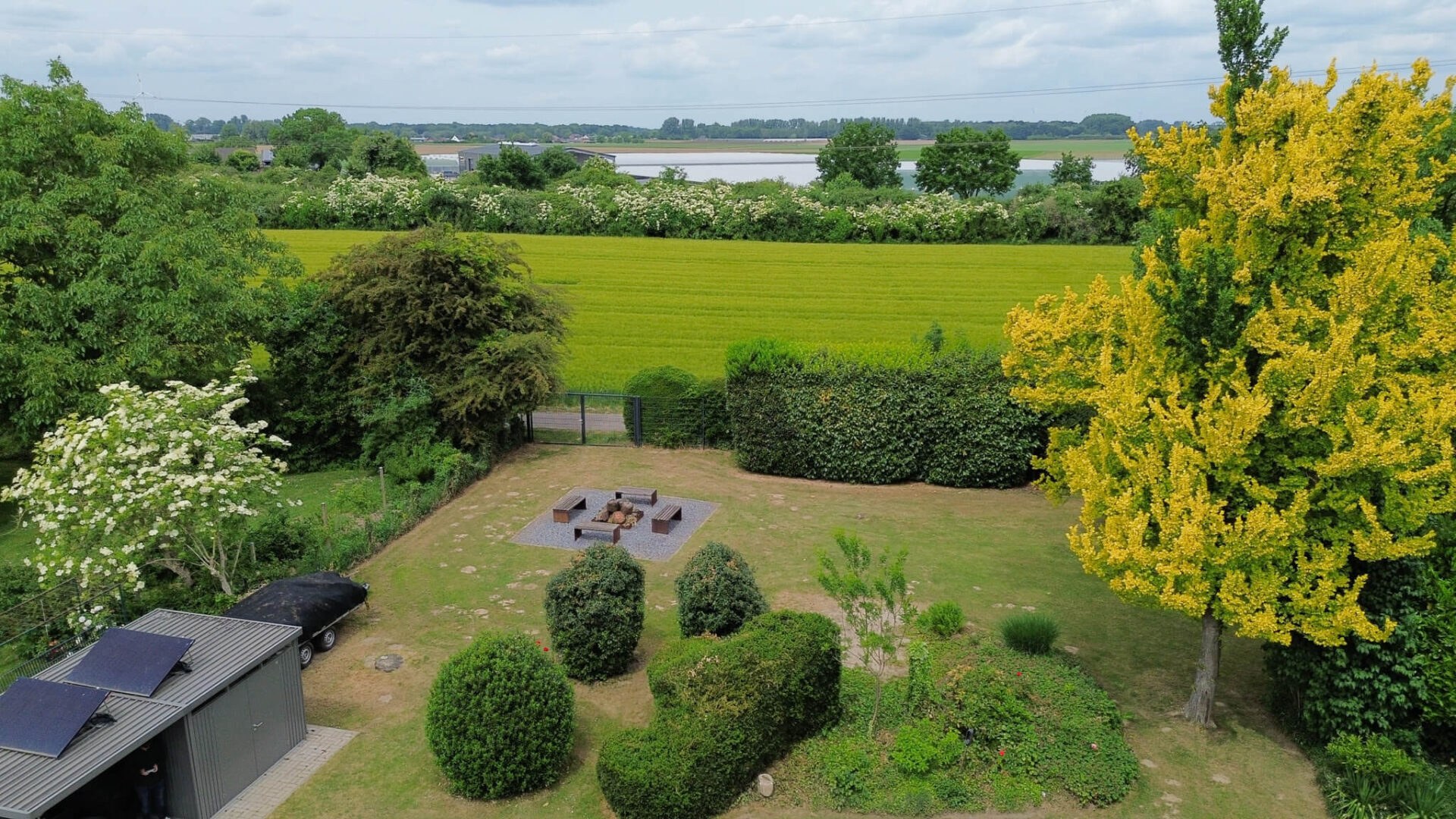 Garten mit unverbauten Blick