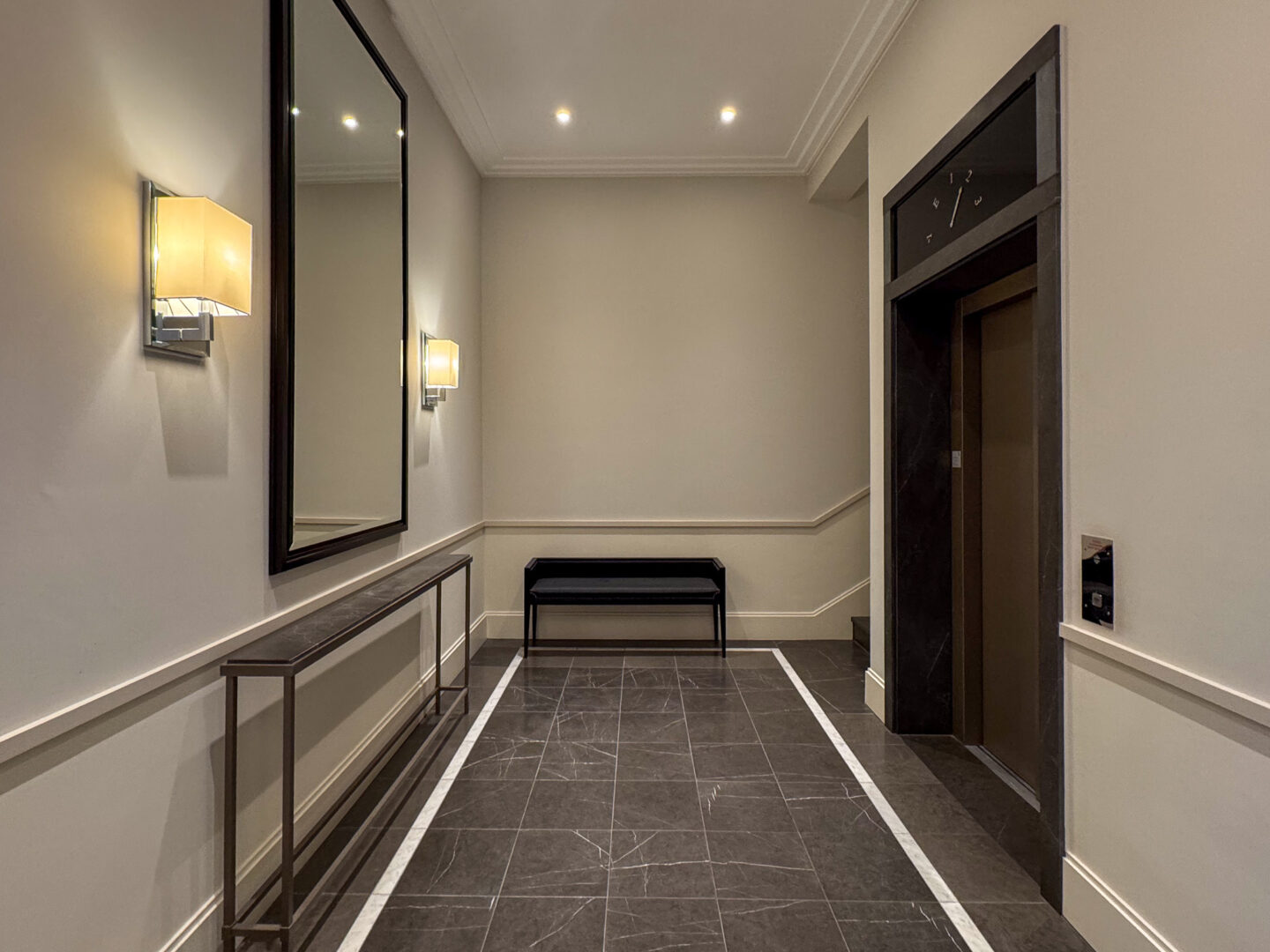 Eintritt Gemeinschaftshausflur