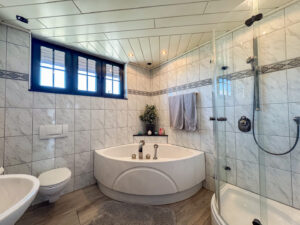 Badezimmer Obergeschoss