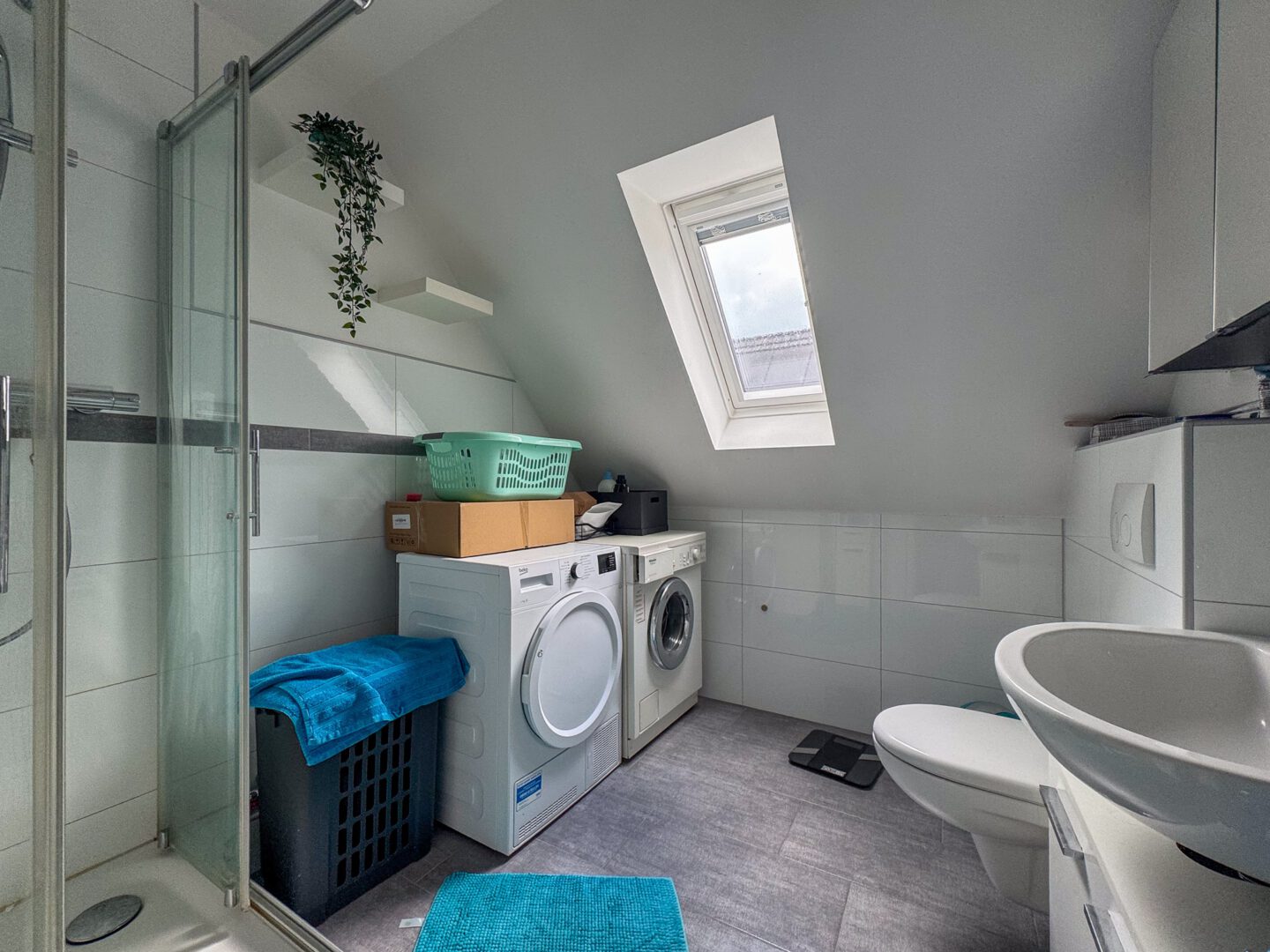 Badezimmer 1OG